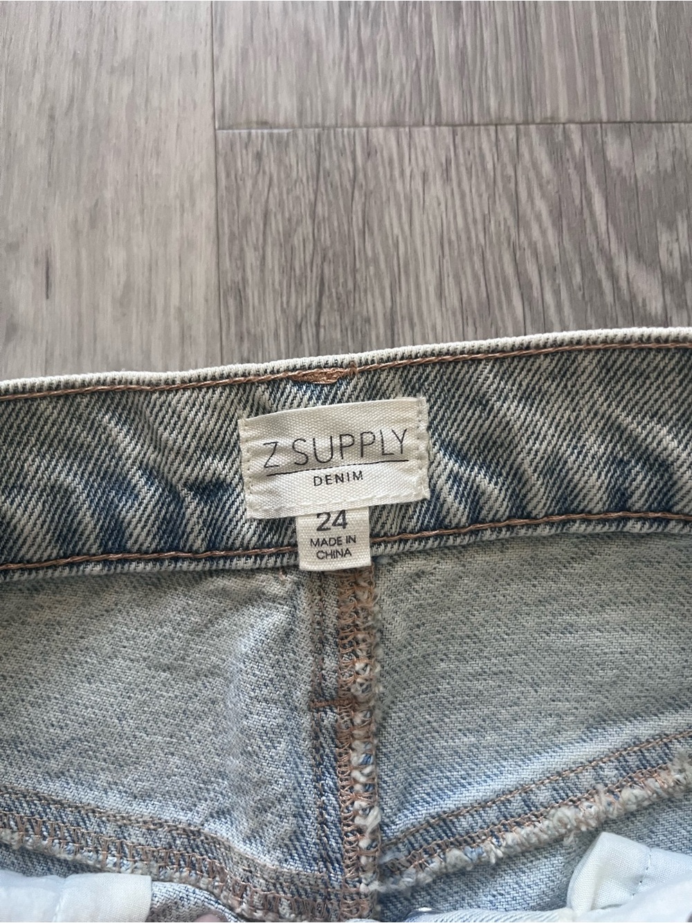 Z Supply Lou  High-Rise baggy 24 - Picture 6 of 7